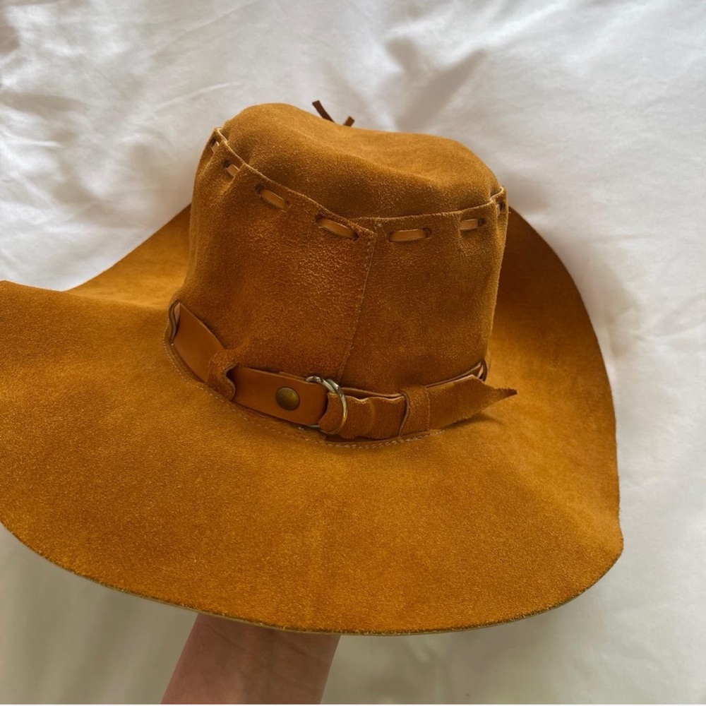 Leather women’s floppy hat